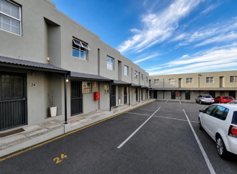 To Let 2 Bedroom Property for Rent in Observatory Western Cape